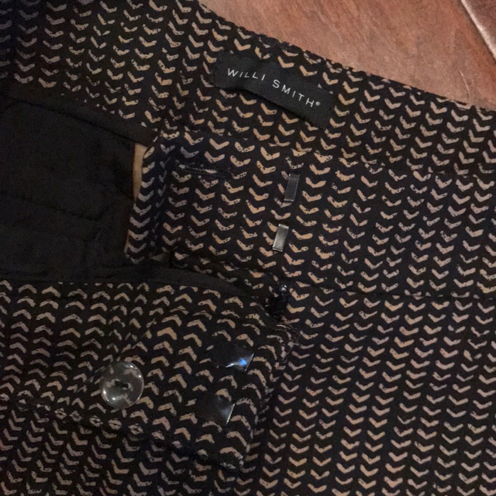 Patterned Cropped Slacks - Picture 3 of 3
